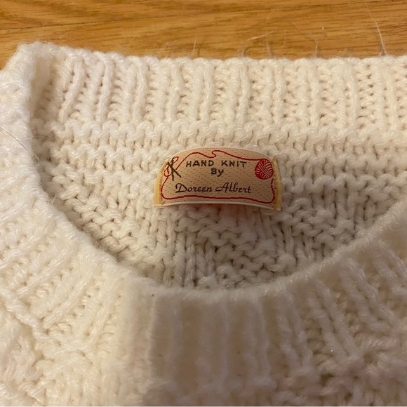Hand knit white sweater - Picture 3 of 13